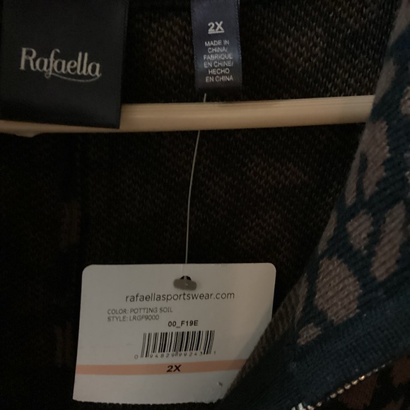 Women’s Zippered Rafaella Cape-Size 2X-New w tags - Picture 3 of 5